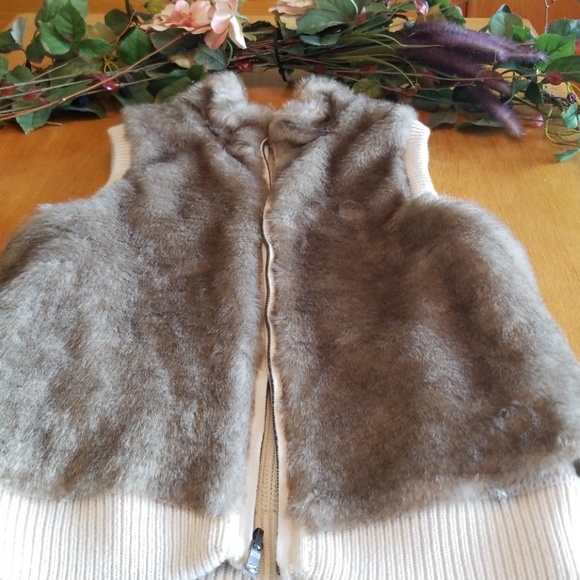 Womens Vest - Picture 3 of 6